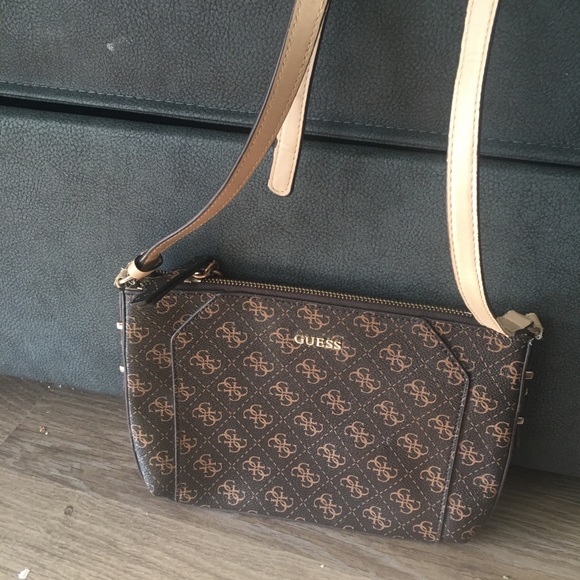 Guess Handbags - Guess crossbody bag